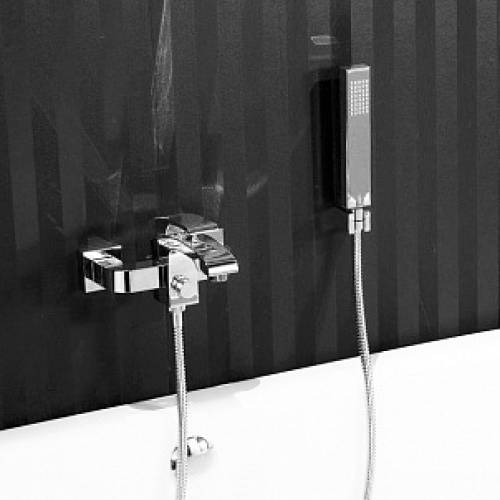 Смеситель Newform X-Sense 62540C.21.018 для ванны с душем