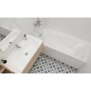 Акриловая ванна Bach Эллина 170х73 на каркасе